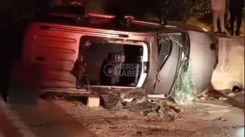 Toroslar’da Kontrolden Çıkan Araç Bahçe Duvarına Çarparak Yan Yattı: Yaralılar Var