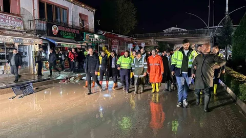 Havza'da Sel Nedeniyle Eğitime Ara Verildi