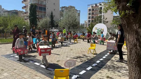 Atıklardan Araç Yaptılar, Trafik Öğrendiler