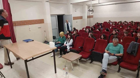 Kütahya Simav'da Öğrencilere Tarım Eğitimi