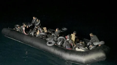 İzmir'de Düzensiz Göçmen Operasyonu