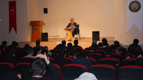 Bayburt'ta Öğrencilere Estetik Eğitimi Verildi