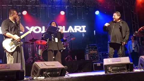Edirne'de Gece Yolcuları'na Sürpriz Diplomat Töreni