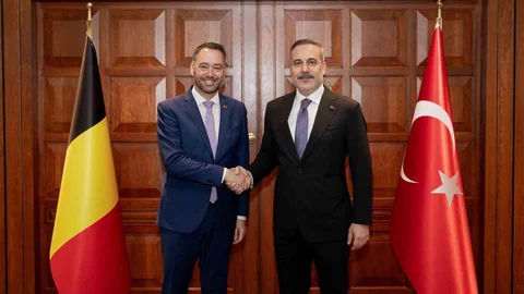 Hakan Fidan ve Maxime Prévot Görüştü