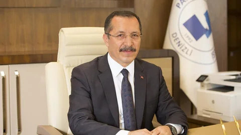 Eski Rektöre Hapis Cezası Verildi
