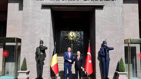 Bakan Güler ve Francken Görüştü
