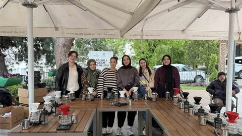 Kocaeli'de Kuşaklar Arası Kahve Yarışması