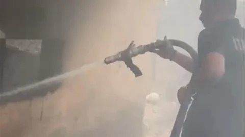 Osmaniye'de Yangında Kediler Kurtarıldı