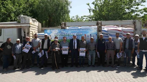 Aydın Didim'de Üreticilere Yem Desteği