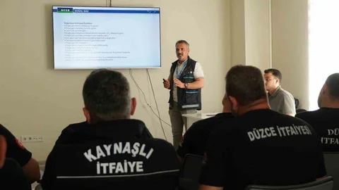 Düzce'de İtfaiyecilere Doğalgaz Eğitimi
