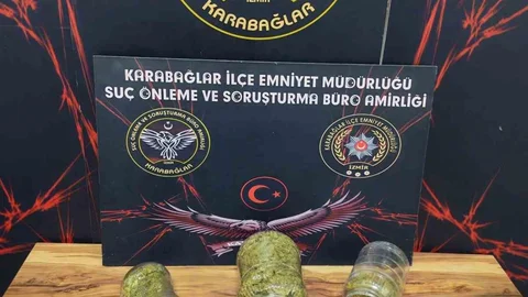 İzmir'de Uyuşturucu Operasyonu
