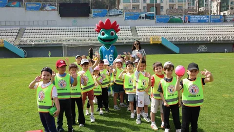 Minik Öğrencilerin Spor Şenlikleri Coşkusu