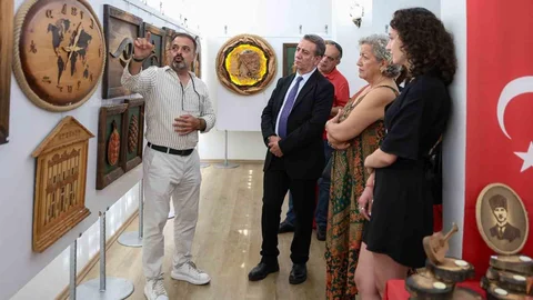 Aydın'da Ahşap Sanat Sergisi Açıldı