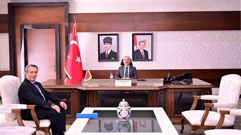 Aydın'da Başkan Yetişkin ve Vali Varol Görüştü