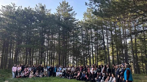 Kütahya'da Kız Öğrenciler Kamp Yaptı