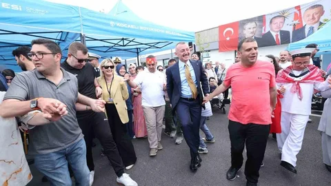 Özel Gençlere Kına Töreni Düzenlendi