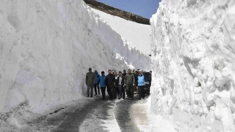 Nemrut Kalderası'nda Kar Temizleme Çalışmaları Tamamlandı