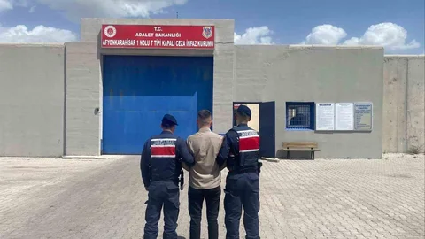 Afyonkarahisar'da Adam Öldürme Şüphelisi Yakalandı