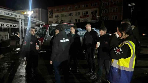 Samsun'da Sel Bölgesinde Çalışmalar Devam Ediyor