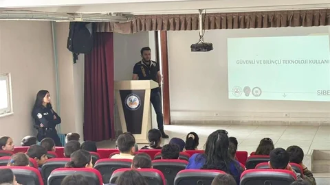 Saraydüzü'nde Güvenli İnternet Eğitimi