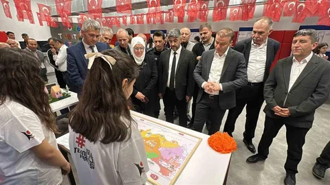 Geleceğin Bilim İnsanları Çorum'da Projelerini Sergiledi