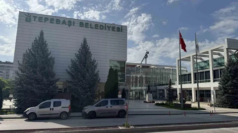 Tepebaşı Belediyesi'nde Yolsuzluk Operasyonu