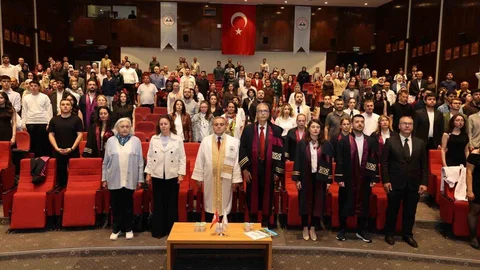 Erciyes Üniversitesi'nde Önlük Giyme Töreni Düzenlendi