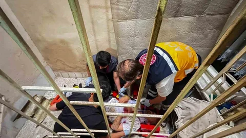 İzmir Buca'da İtfaiye Kurtarma Operasyonu