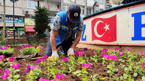 Mersin'de Bahar Hazırlığı Başladı