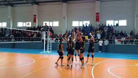 Siverek Spor Lisesi'nin Voleybol Şampiyonluğu