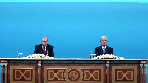 Cumhurbaşkanı Erdoğan Kazakistan'da Açıklamalarda Bulundu