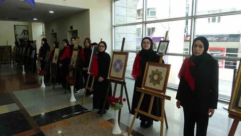 Peygamber Efendimizin Künyeleri Sergisi Trabzon'da İlgi Gördü