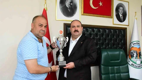 Eskişehir Masterlar Takımı'na Ödül Takdimi