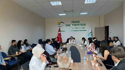 Iğdır Üniversitesi'nde Kitap Etkinliği Düzenlendi