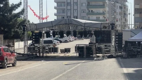 Bayrak Tartışması Nedeniyle Konser İptal Edildi