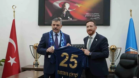 Erzurumspor'a Tebrik Ziyareti Gerçekleşti