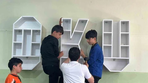 Diyarbakır'da Öğrenciler Kitaplık Tasarladı