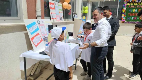 Dicle'de Bilim Fuarı Yoğun İlgi Gördü