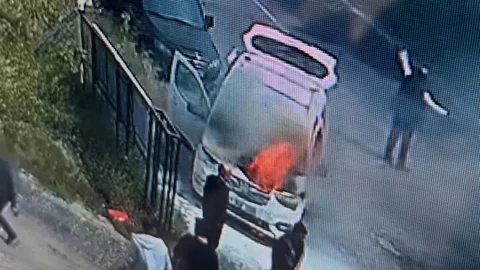Tekirdağ'da Seyir Halindeki Araç Yandı