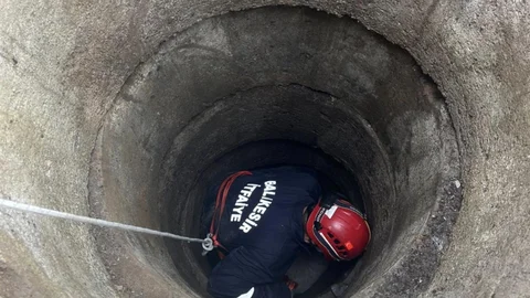 Gönen'de Kuyuya Düşen Koyun Kurtarıldı