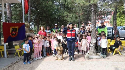 Bilecik'te Öğrencilere Güvenlik Eğitimi Verildi
