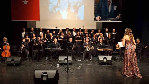 Bursa'da Zeki Müren Şarkıları Gecesi