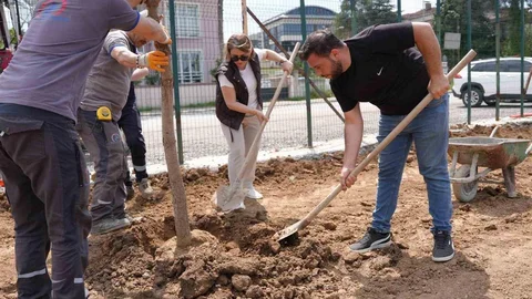 Eski Stadyum Yeni Yaşam Merkezi Oluyor