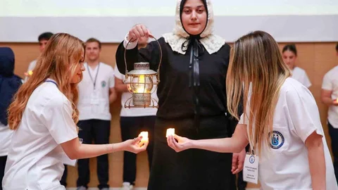 Bayburt'ta Hemşirelik Öğrencileri Törenle Üniformalarını Giydi