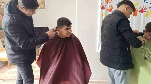 Özel Eğitim Öğrencilerine Kuaför Hizmeti