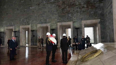 Gençlik Haftası'nda Anıtkabir Ziyareti