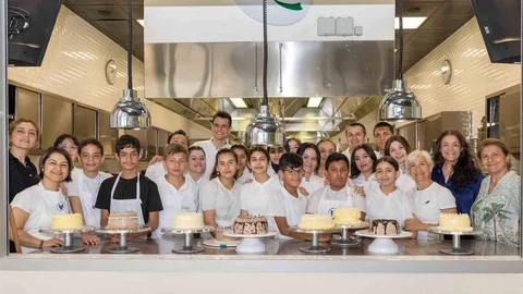 Gastronomi Öğrencileri ve Engelli Gençler İzmir'de Buluştu