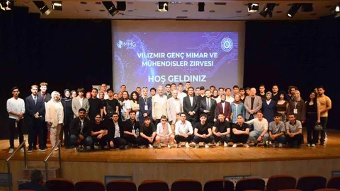 Geleceğin Mühendisleri İzmir'de Buluştu