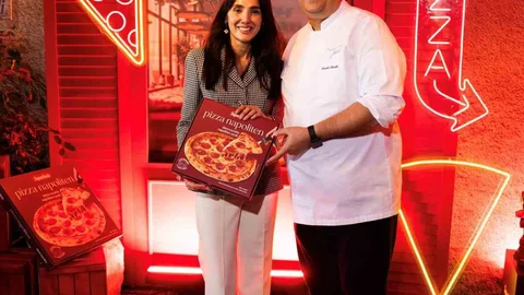 SuperFresh, Pizza Napoliten’i Tanıttı