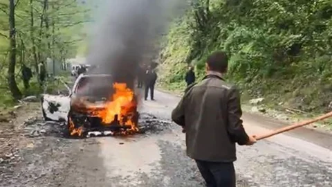 Artvin’de Otomobil Yangını